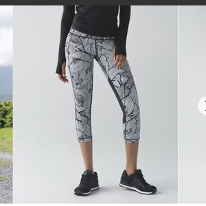 Lululemon Pace Rival Crop Dottie Tribe White Black